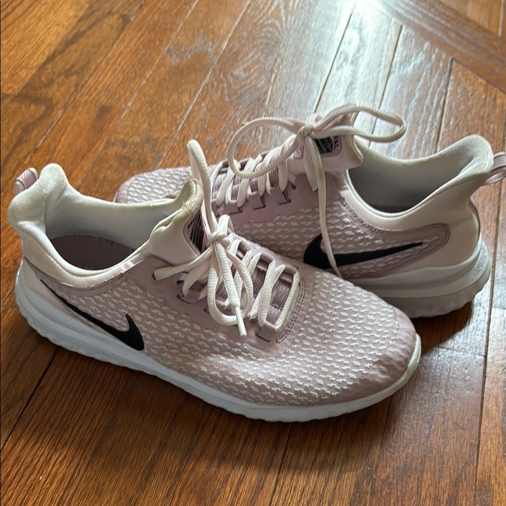 Nike Women's Pink Running Shoes